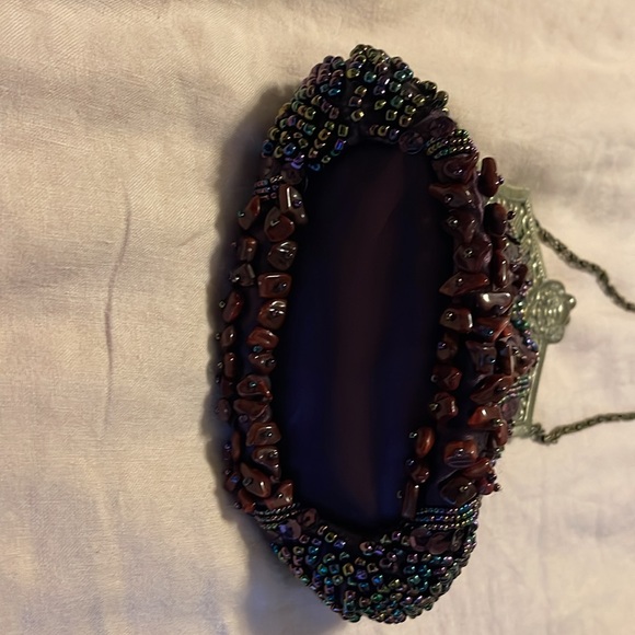 Beaded purple Handbag. - Picture 3 of 5